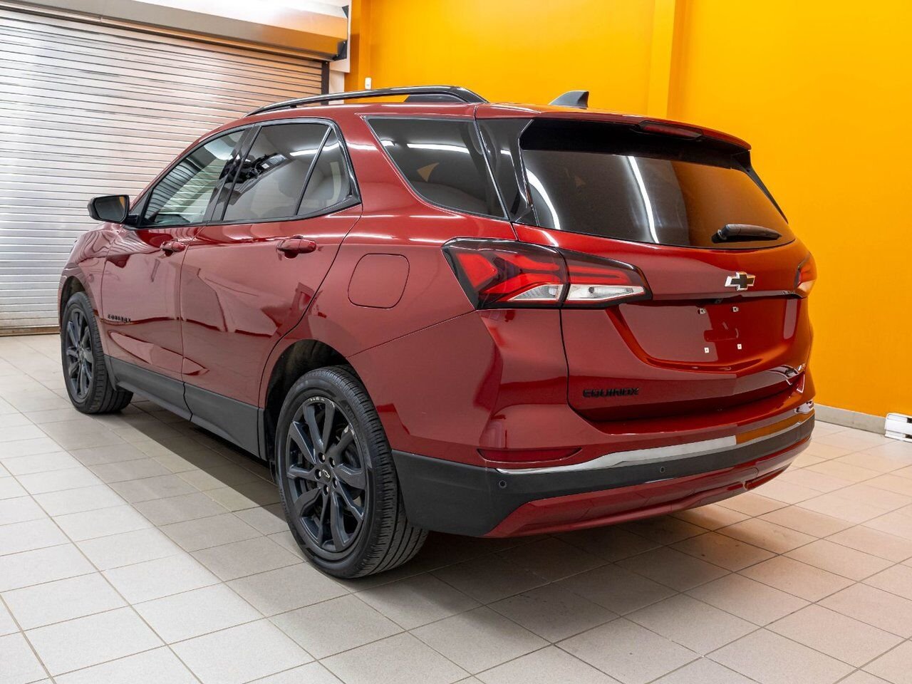 2022 Chevrolet Equinox RS AWD *TOIT* SIÈGES CHAUFF HAYON ELECT CARPLAY Cherry Red Tincoat Saint-Jérôme - photo #5
