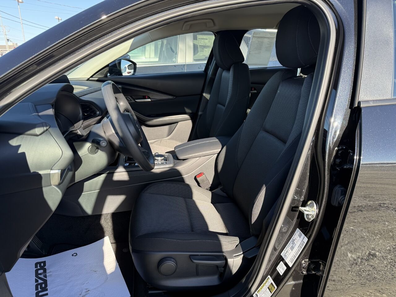2026 MAZDA CX-30 Jet Black Mica Val-d'Or - photo #5