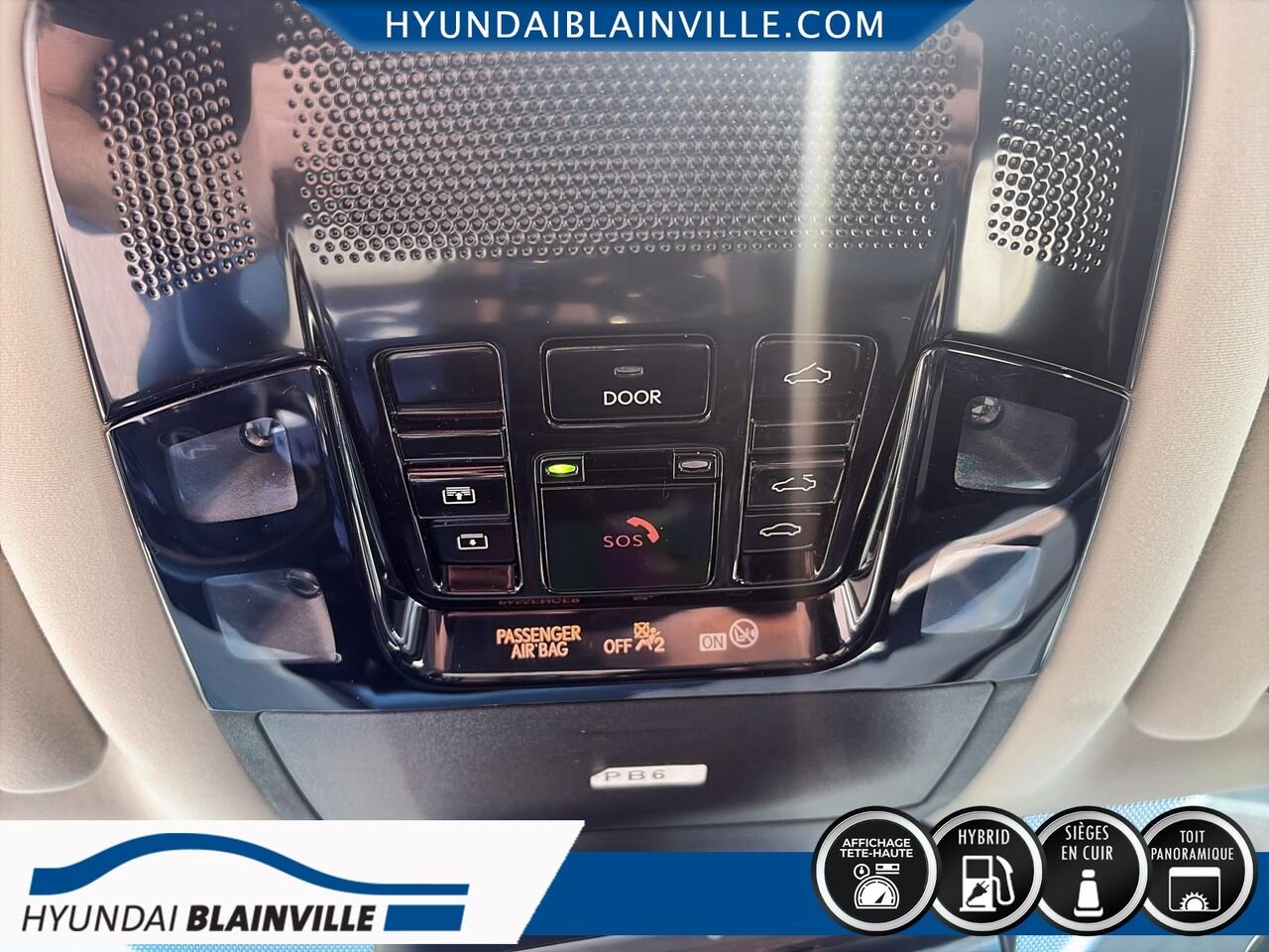 Lexus RX 2023 Blanc Blainville - photo #24