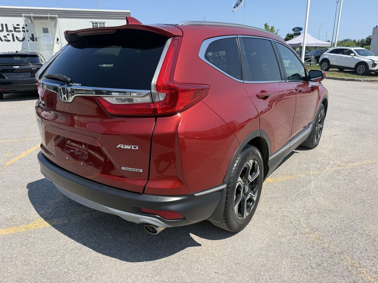 2017 Honda CR-V TOURING AWD Red Laval - photo #11