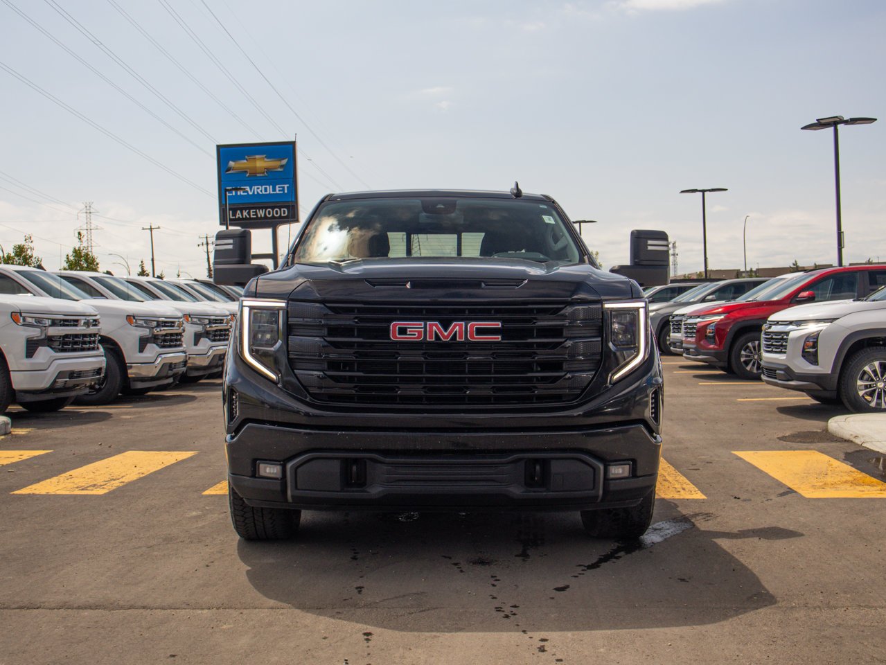 2022 GMC Sierra 1500 4WD Crew Cab 147 Elevation Black Sherwood Park - photo #2