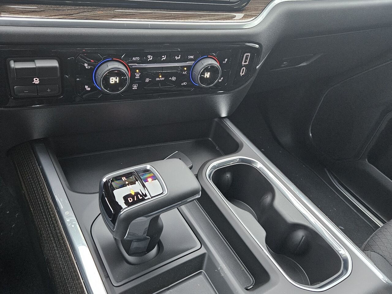 Chevrolet Silverado 1500 RST cabine multiplace 4RM 157 po 2026 GRIS STERLING METALLISE Thetford Mines - photo #9