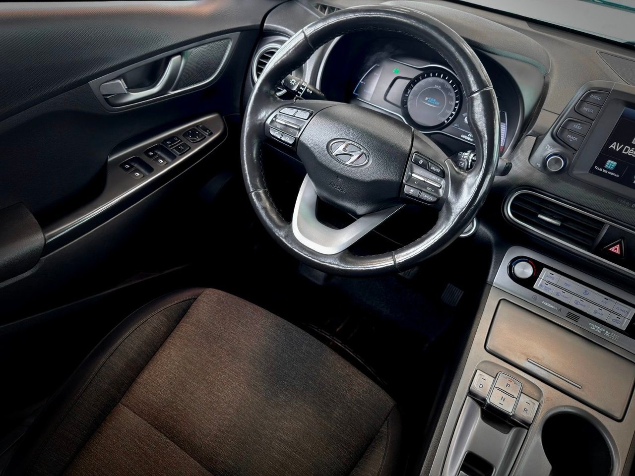 Hyundai Kona électrique 2021 Blanc Notre-Dame-des-Prairies - photo #16