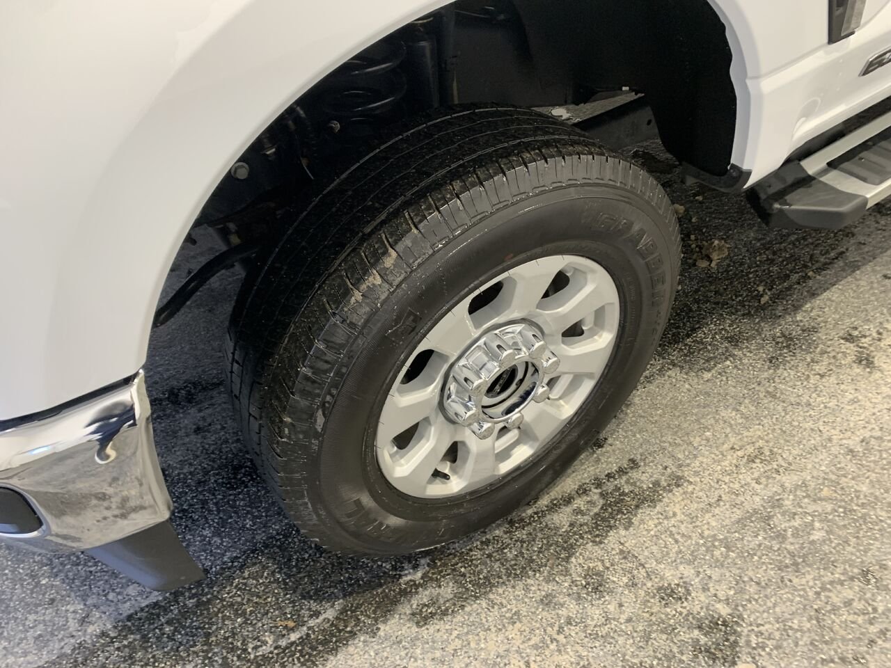 2024 Ford Super Duty F-250 SRW XLT White Châteauguay - photo #1