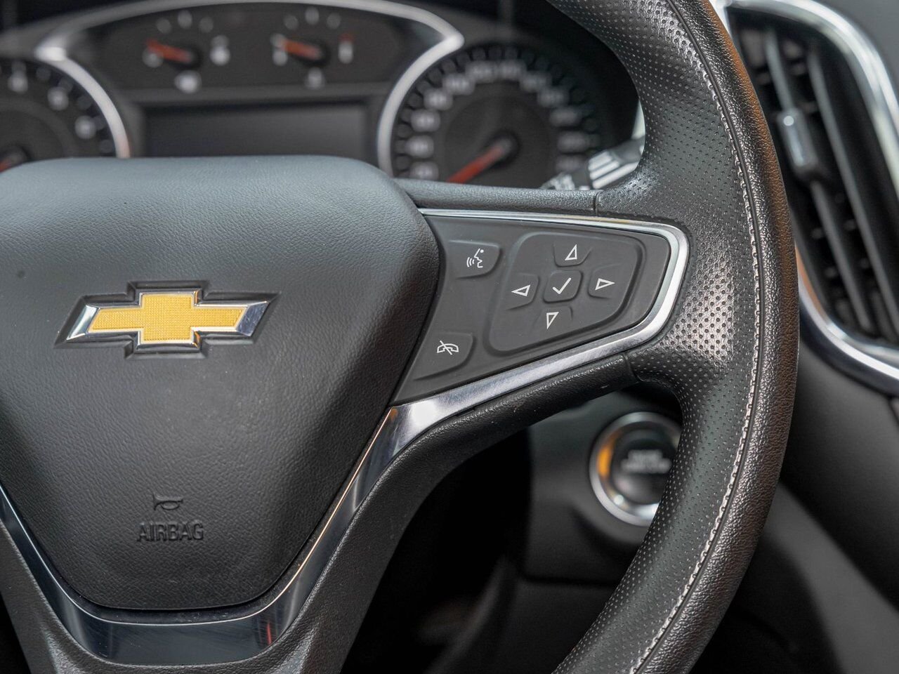 2023 Chevrolet Equinox LT AWD *SIÈGES CHAUFF* CARPLAY BLUETOOTH WIFI USB Black Saint-Jérôme - photo #14