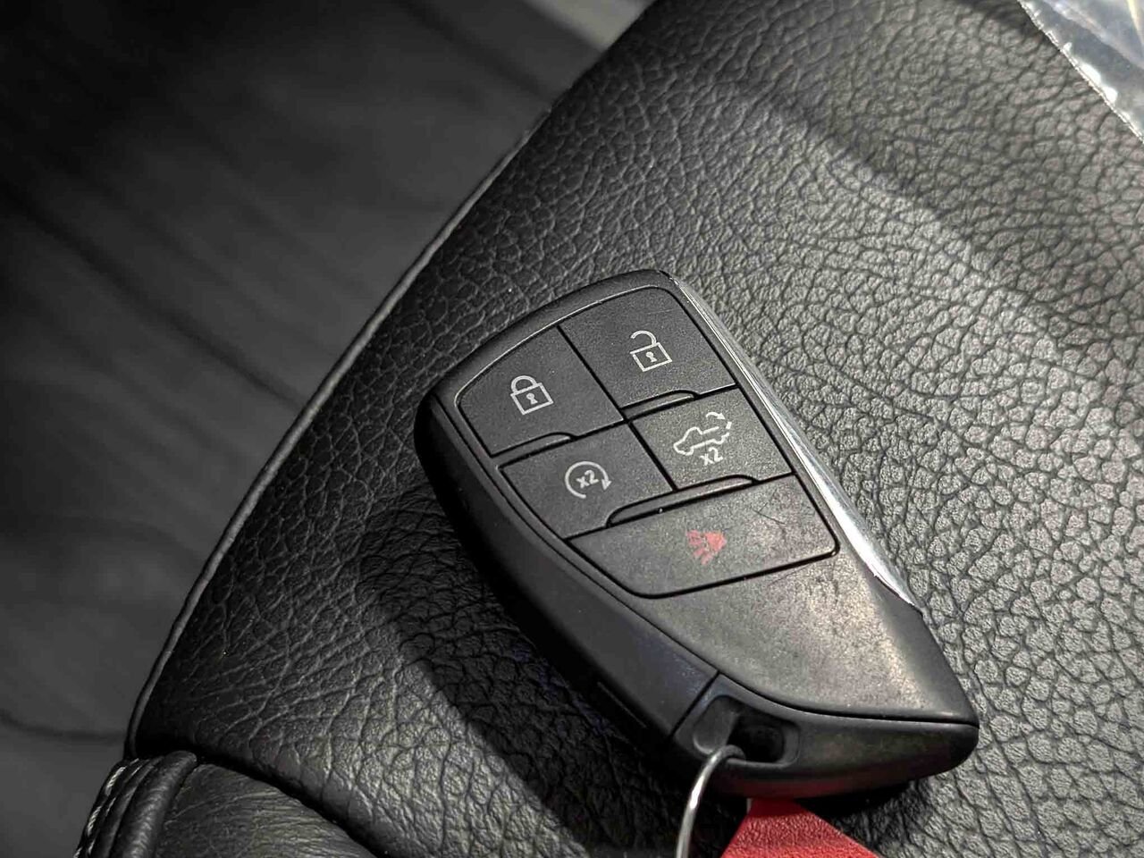 GMC SIERRA CAISSE STANDARD DE 6 PIEDS 6 POU DENALI Toit Ouvrant 2024 Noir Sherbrooke - photo #25