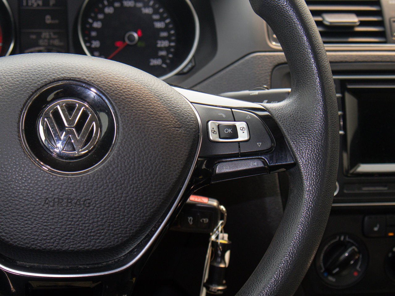 2016 Volkswagen Jetta Sedan 4dr 1.4 TSI Auto Trendline Black Sherwood Park - photo #22