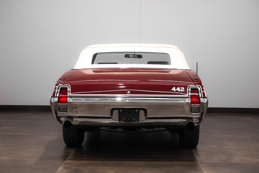 1969 Oldsmobile 442 Red Montreal - photo #5