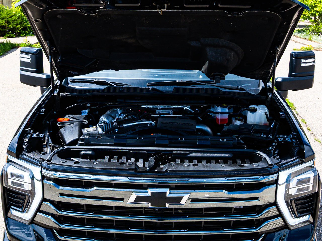 2024 Chevrolet Silverado 3500HD 4WD Crew Cab 159 High Country Black Sherwood Park - photo #8