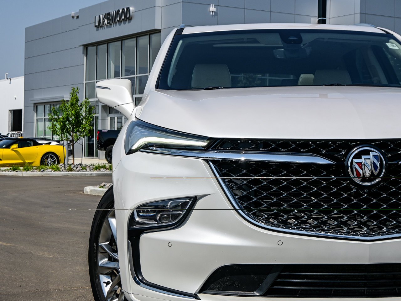 2022 Buick Enclave AWD 4dr Avenir White Sherwood Park - photo #4