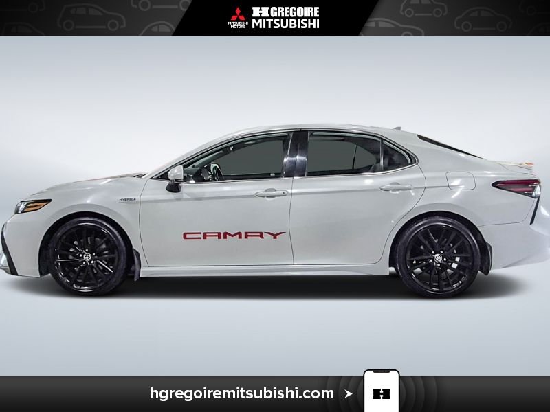 2021 Toyota Camry White Laval - photo #4