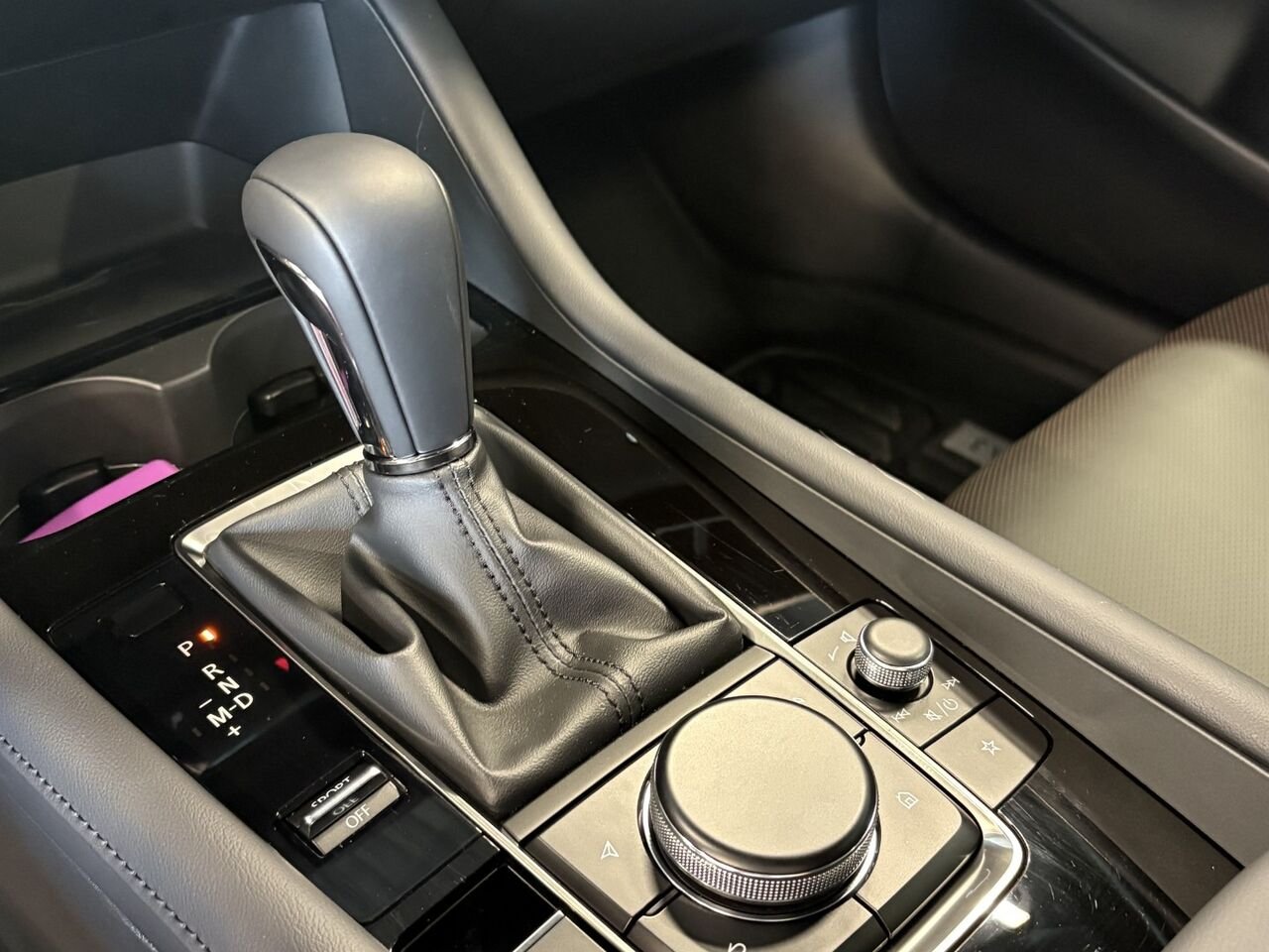 2026 MAZDA Mazda3 Sport GT avec moteur turbo BA TI i-ACTIV Snowflake White Pearl Châteauguay - photo #16