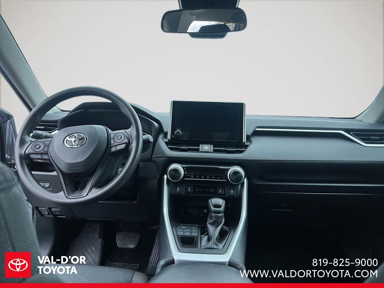 Toyota RAV4 LE TI 2025 Ciel argent métallisé Val-d'Or - photo #9