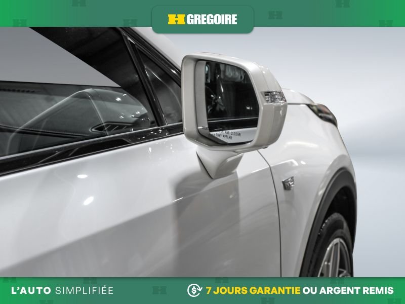 2020 Cadillac XT4 White Saint-Eustache - photo #13