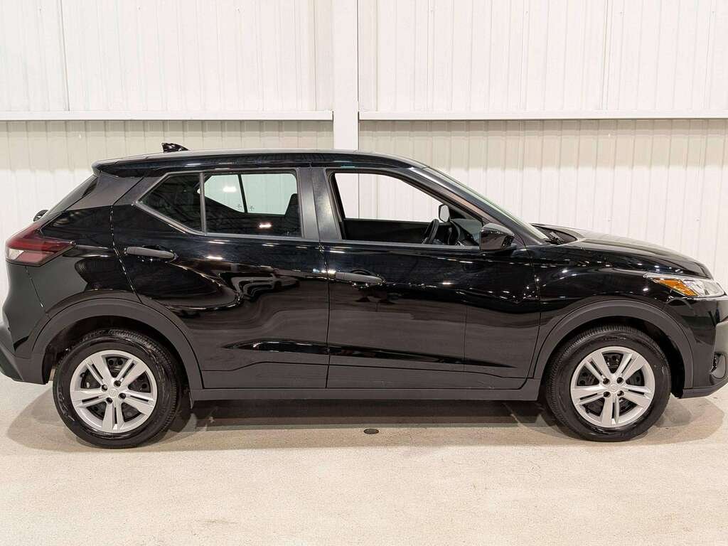 2024 Nissan Kicks S FWD Black Val-David - photo #7