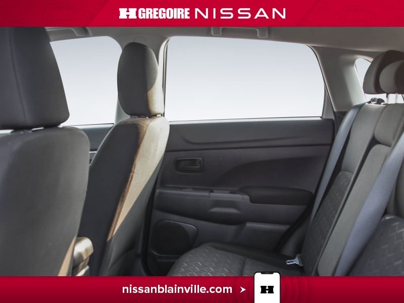 2022 Mitsubishi RVR White Blainville - photo #23