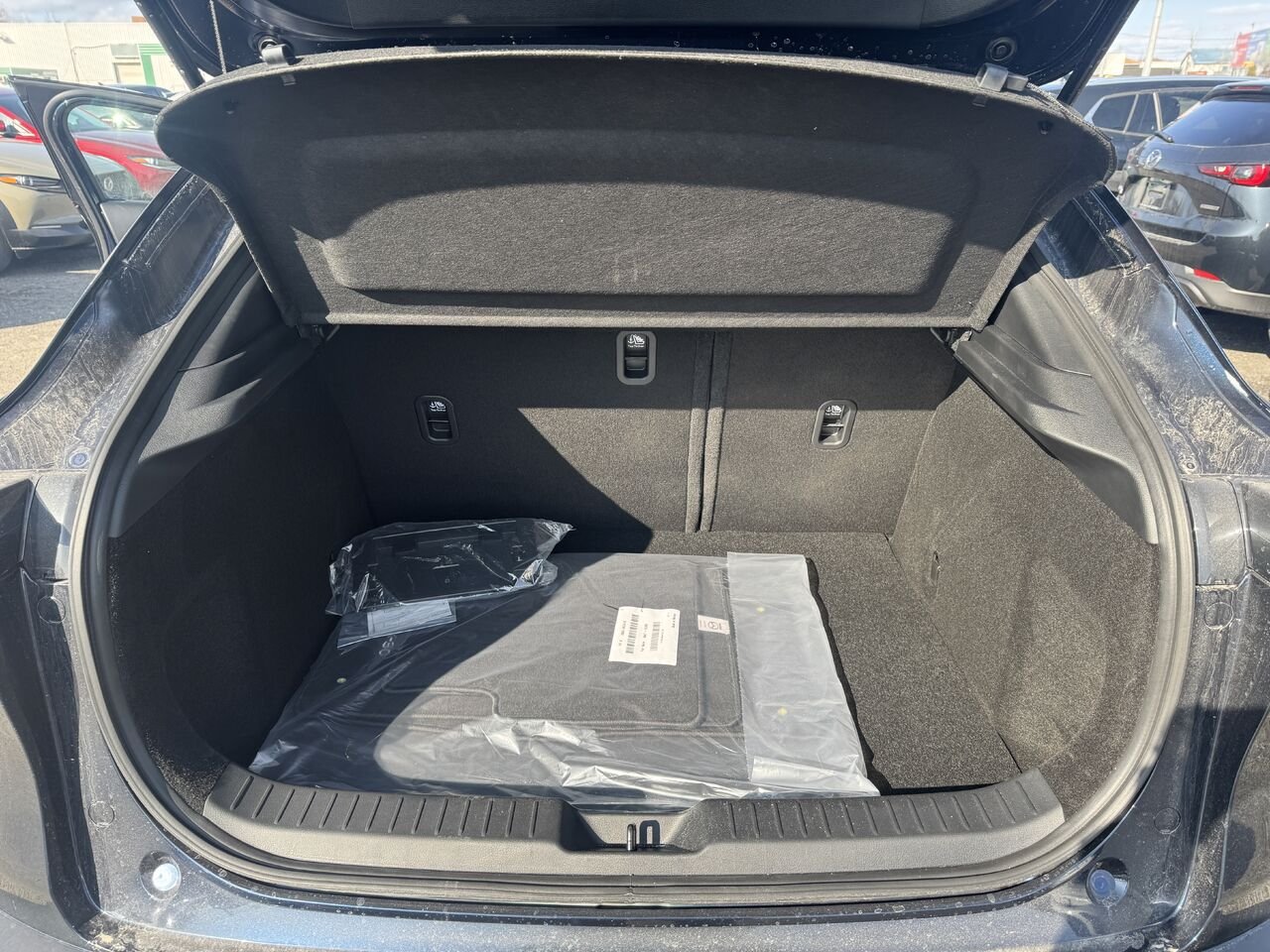 2026 Mazda CX-30 GS TI Machine Grey Metallic Saint-Jérôme - photo #25