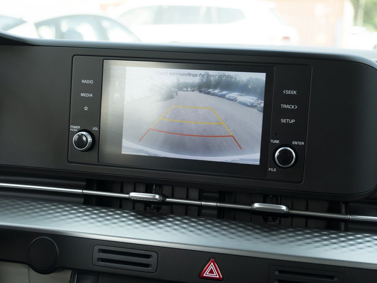 Kia Carnival 2024 Blanc Gatineau - photo #19