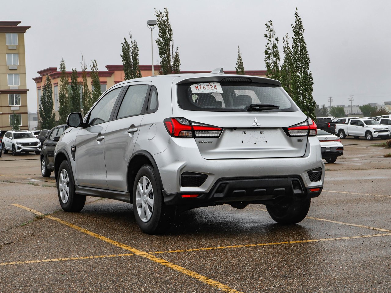 2024 Mitsubishi RVR ES AWC Grey Sherwood Park - photo #5