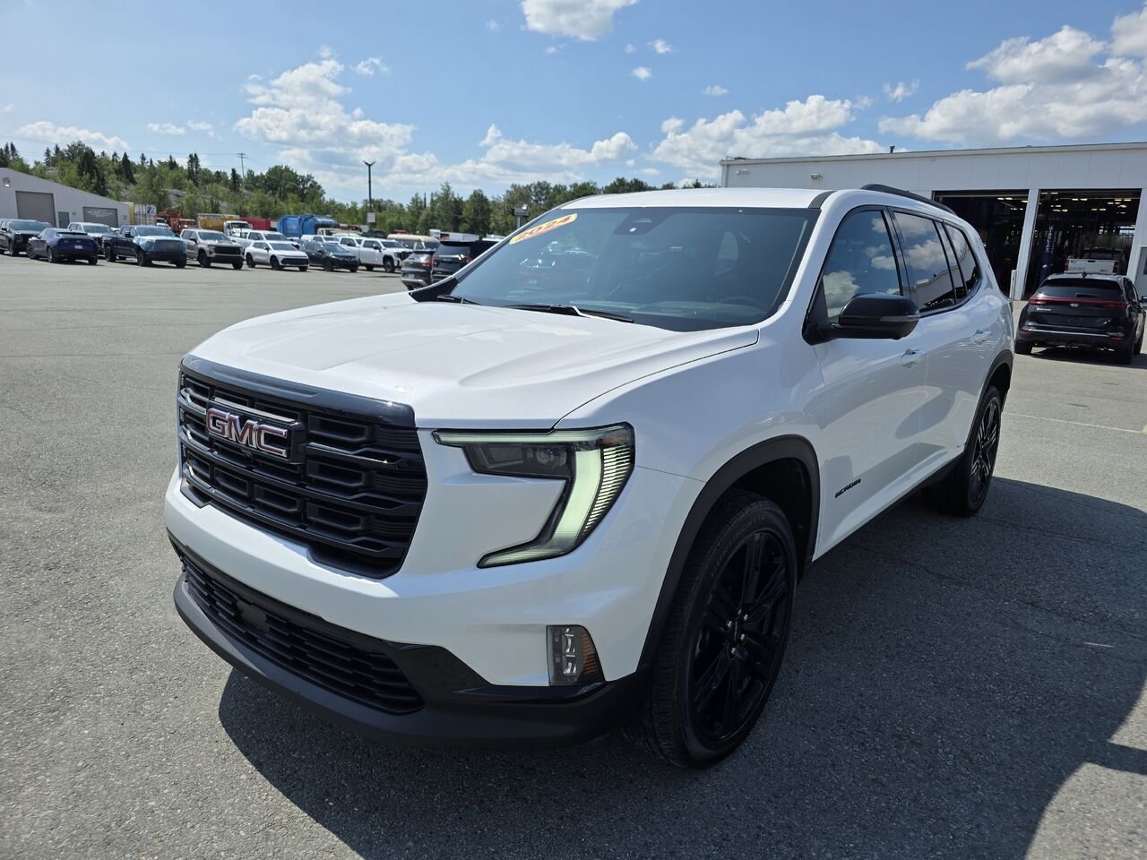 GMC Acadia Elevation 2024 Blanc Rouyn-Noranda - photo #0