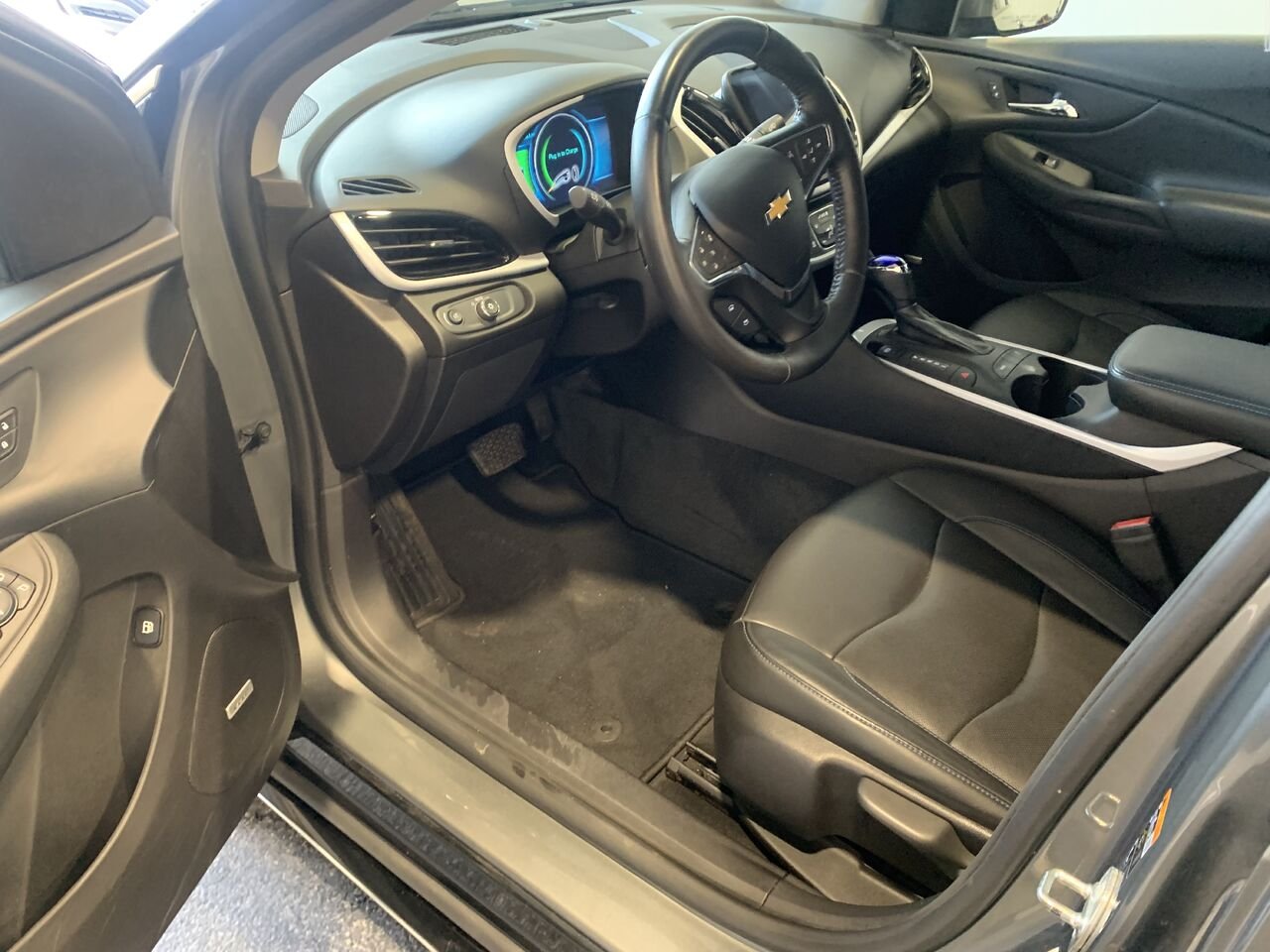 Chevrolet Volt LT PHEV VOLT LT PHEV 2017 Gris Châteauguay - photo #24