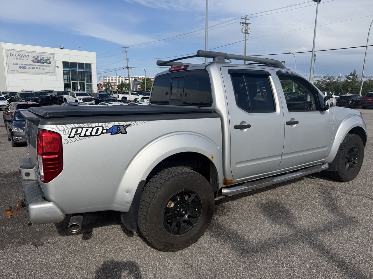 NISSAN FRONTIER PRO-4X SV cabine double 4x4 caisse longue BA 2018 Gris Gatineau - photo #13