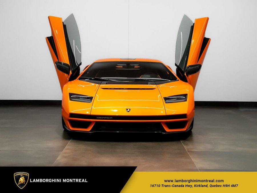 2022 Lamborghini Countach 2022 Orange
