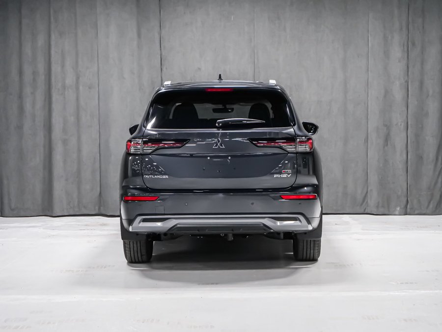 2026 Mitsubishi Outlander Plug-In Hybrid SE Grey