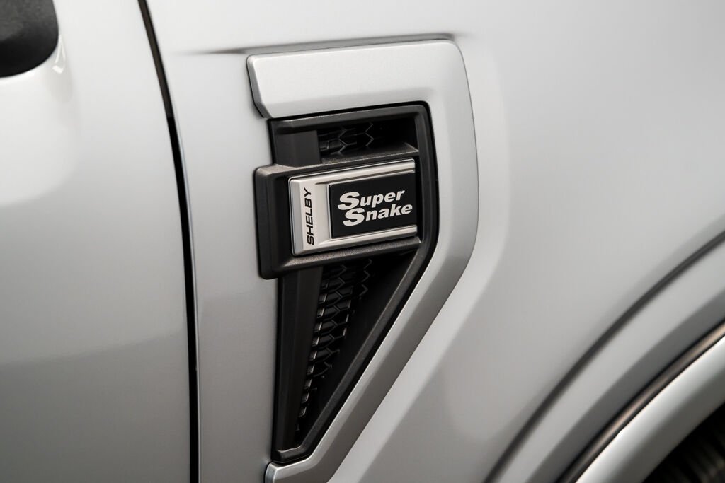 Ford F-150 Lariat Shelby Edition 2022 Gris Kirkland - photo #8