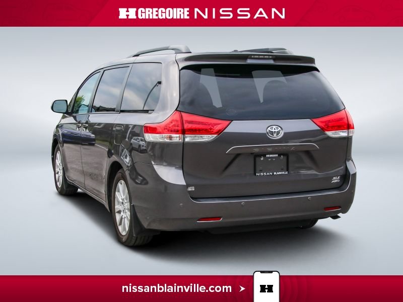 2013 Toyota Sienna Grey Saint-Eustache - photo #5