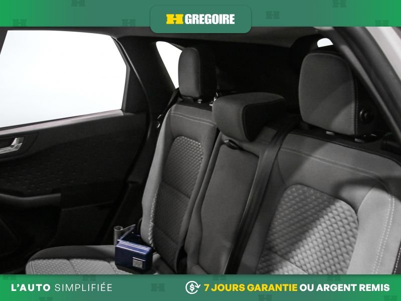 2020 Ford Escape White Laval - photo #24