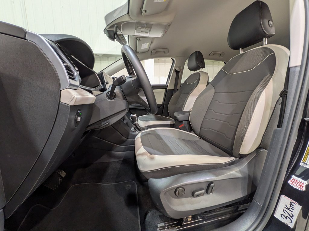 Volkswagen Taos Comfortline 4MOTION 2025 Noir Val-David - photo #1