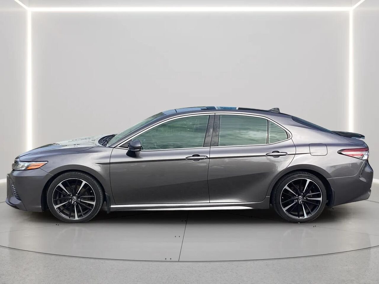 TOYOTA CAMRY XSE V6 2018 Gris aurore mica Gatineau - photo #1