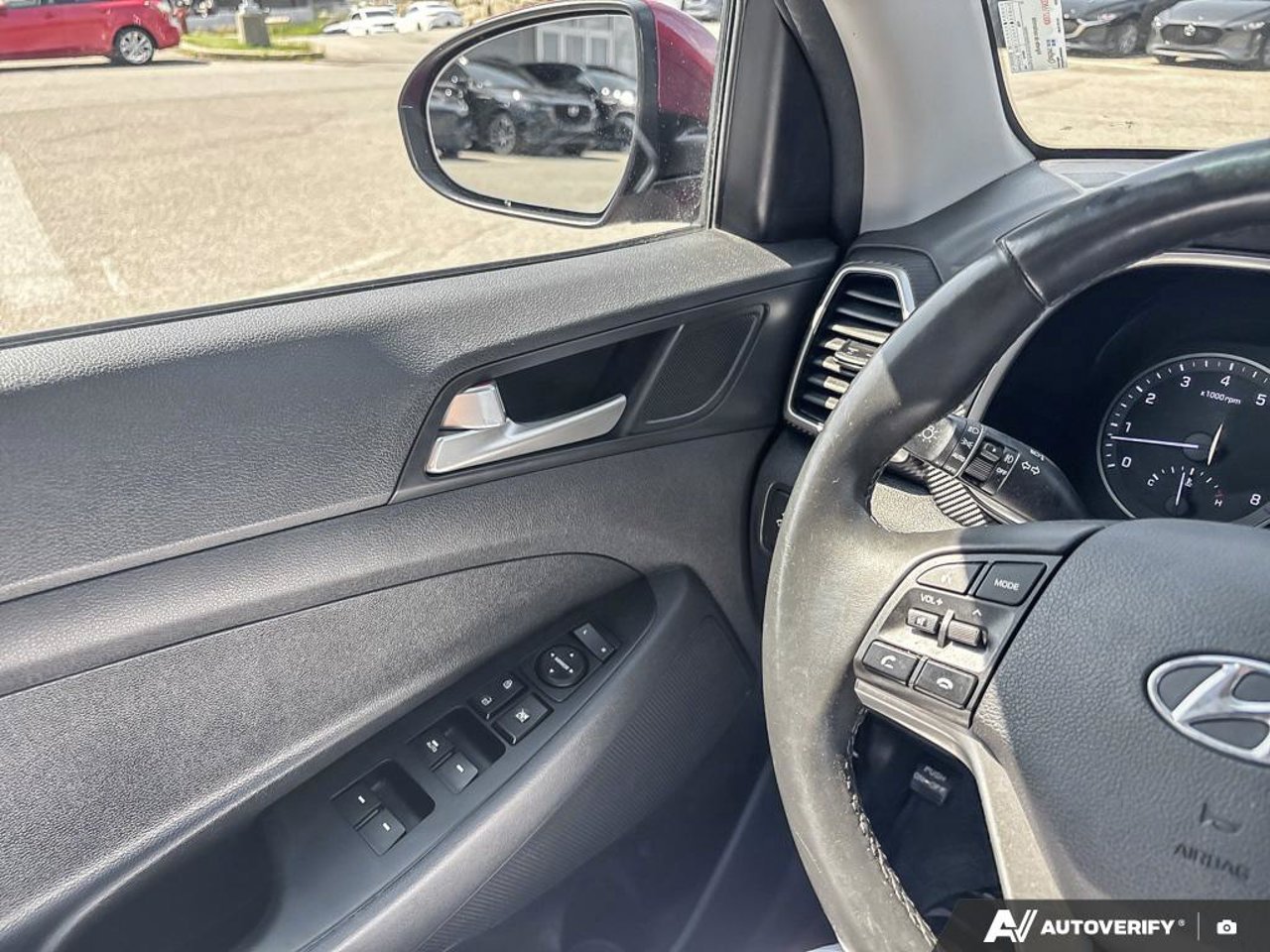 2019 Hyundai Tucson KM8J3CA48KU973097 Red Mirabel - photo #19