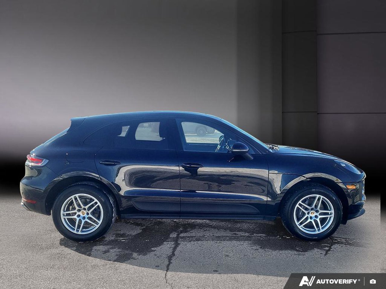 2021 Porsche Macan WP1AA2A50MLB05924 Black Mirabel - photo #5