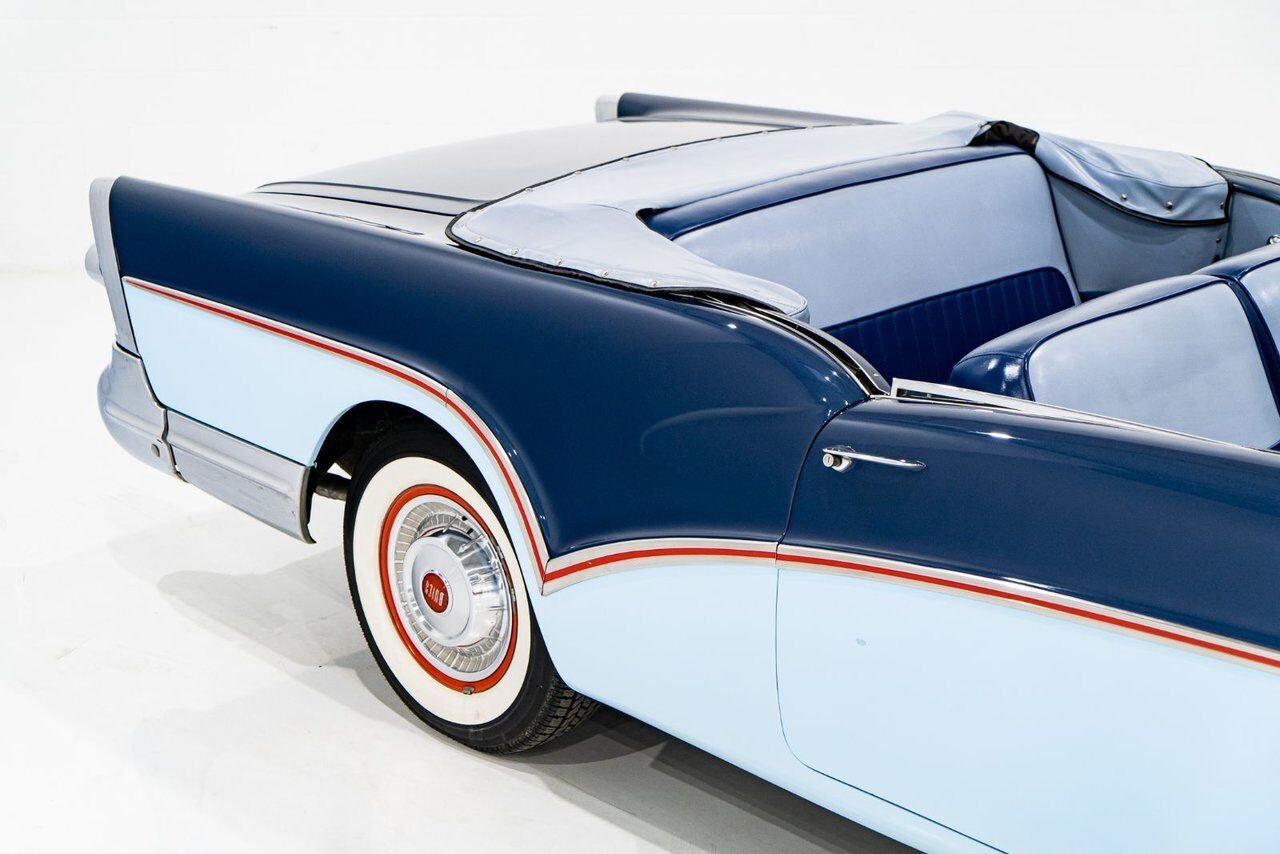 Buick Special 364/300HP NailHead 1 of only 2,056 | PRICE IN USD 1957 Bleu Montréal - photo #35