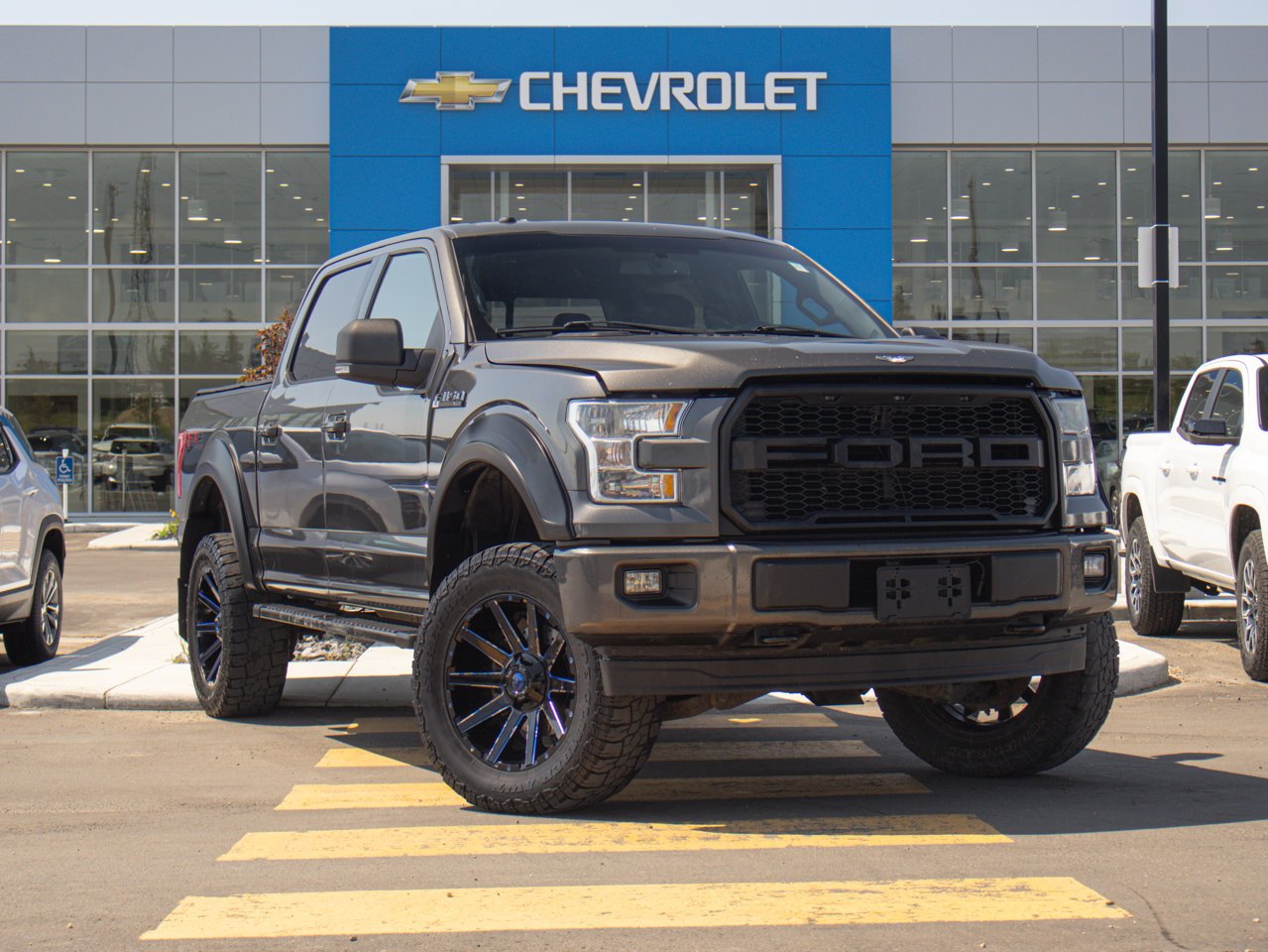 2017 Ford F-150 4WD SuperCrew 145 XLT Grey Sherwood Park - photo #1
