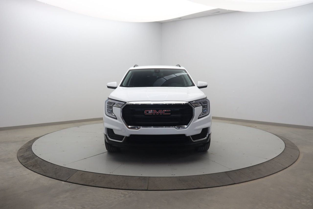 GMC Terrain NIV 3GKALTEG2RL370096 2024 Blanc Baie-Comeau - photo #1