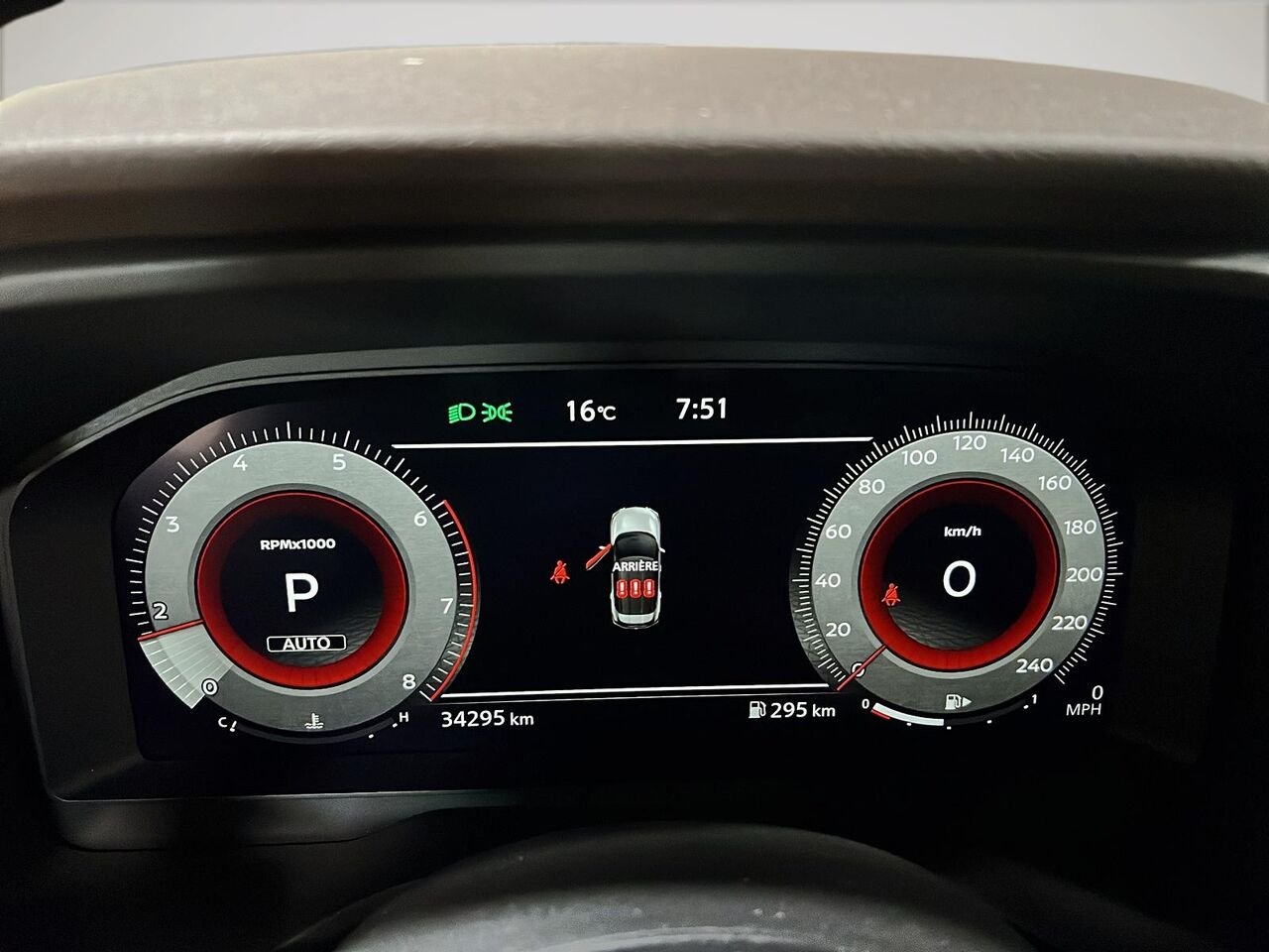 2023 Nissan Rogue Red Québec - photo #8