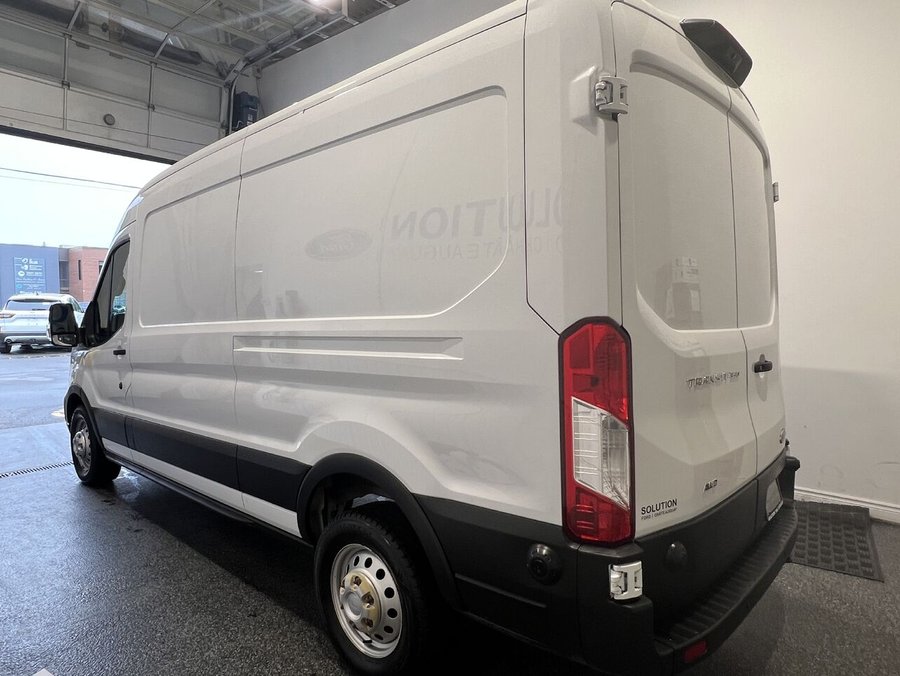 Ford Transit fourgon utilitaire 2023 Blanc