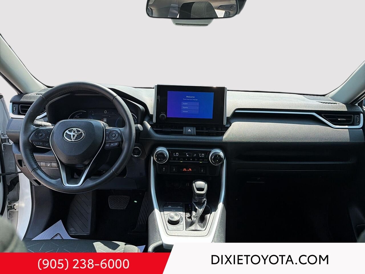 2024 Toyota RAV4 Hybrid XLE AWD / CLEAN CARFAX / HEATED SEATS / MOONROOF / ALLOY WHEELS / CARPLAY AND ANDROID AUTO Mississauga - photo #17