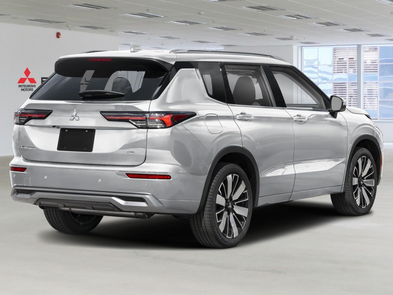 2026 MITSUBISHI Outlander Sterling Silver Gatineau - photo #1