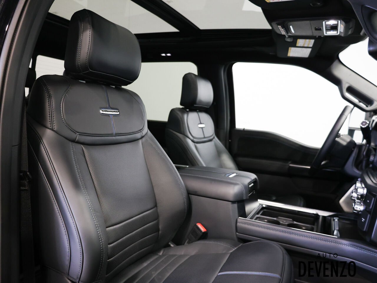2026 Ford Super Duty F-450 DRW Black Saint-Eustache - photo #7