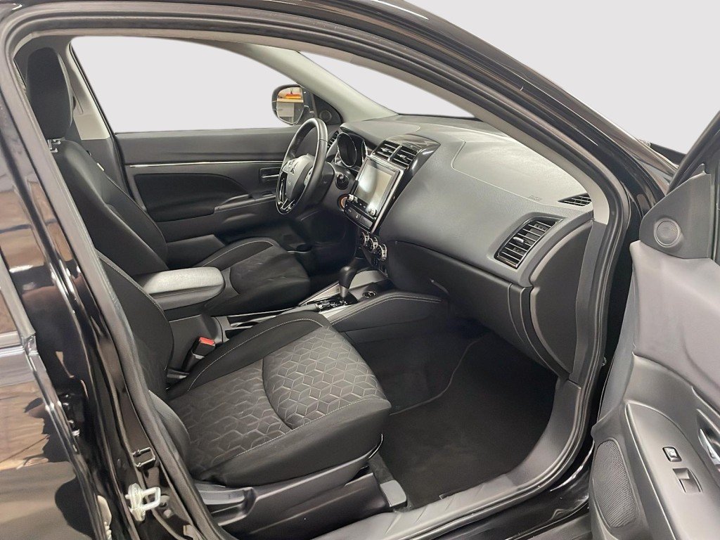 2022 Mitsubishi RVR Black Amos - photo #14