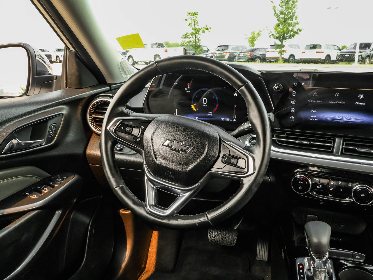 2025 Chevrolet Trax FWD 4dr ACTIV White Sherwood Park - photo #17