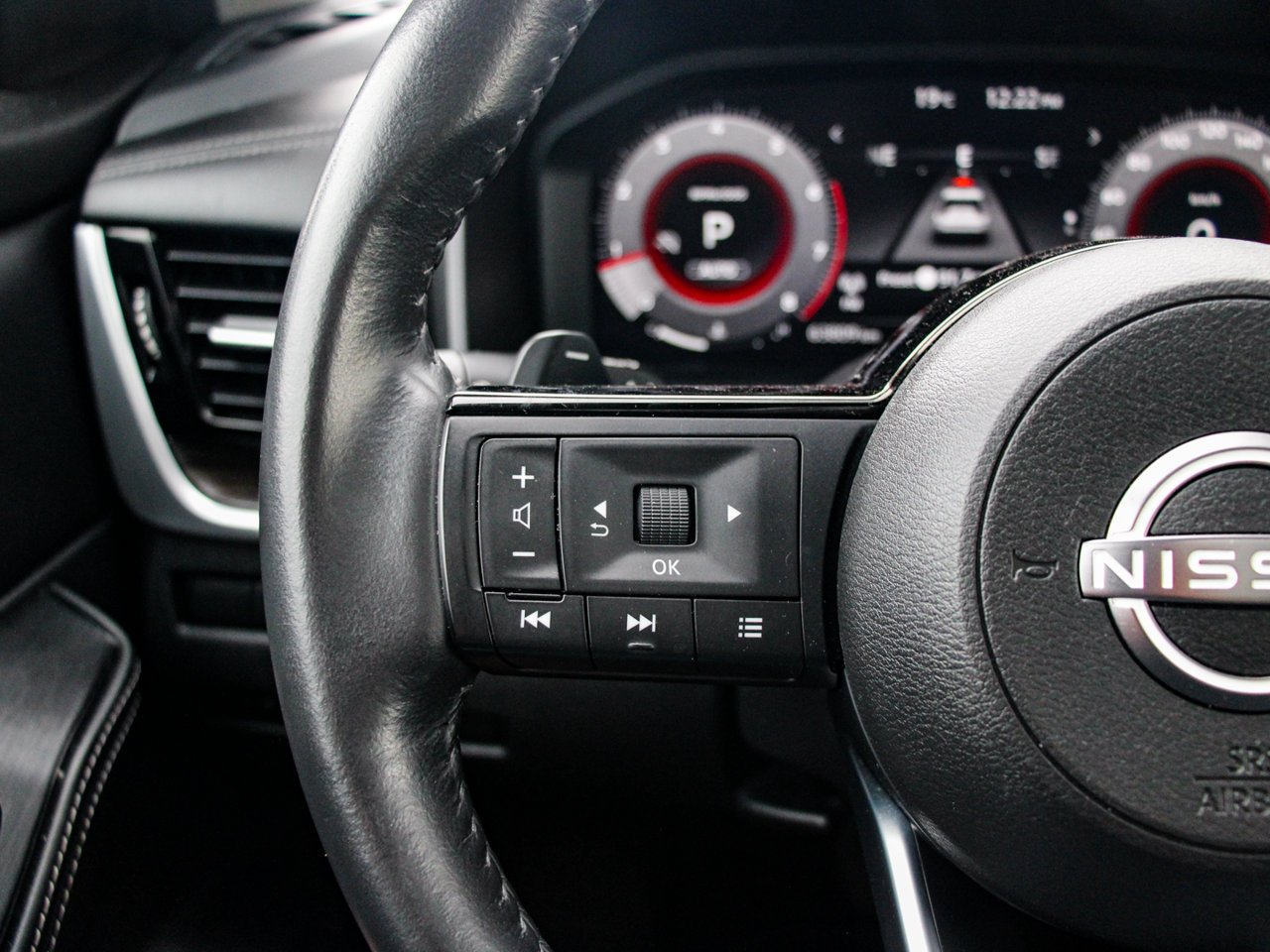 2024 Nissan Rogue AWD Platinum Black Sherwood Park - photo #19