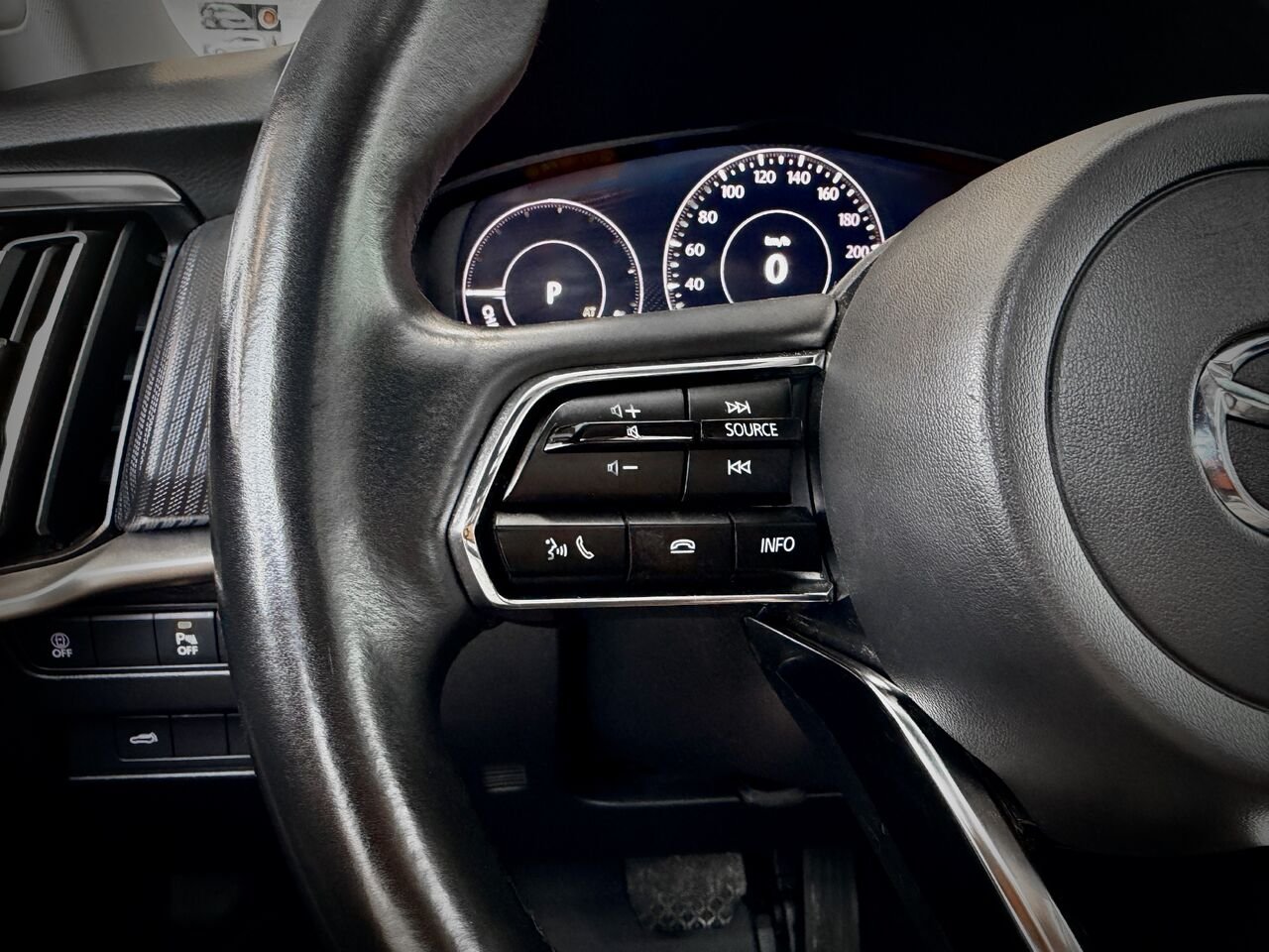2024 Mazda CX-90 hybride rechargeable Grey Notre-Dame-des-Prairies - photo #20