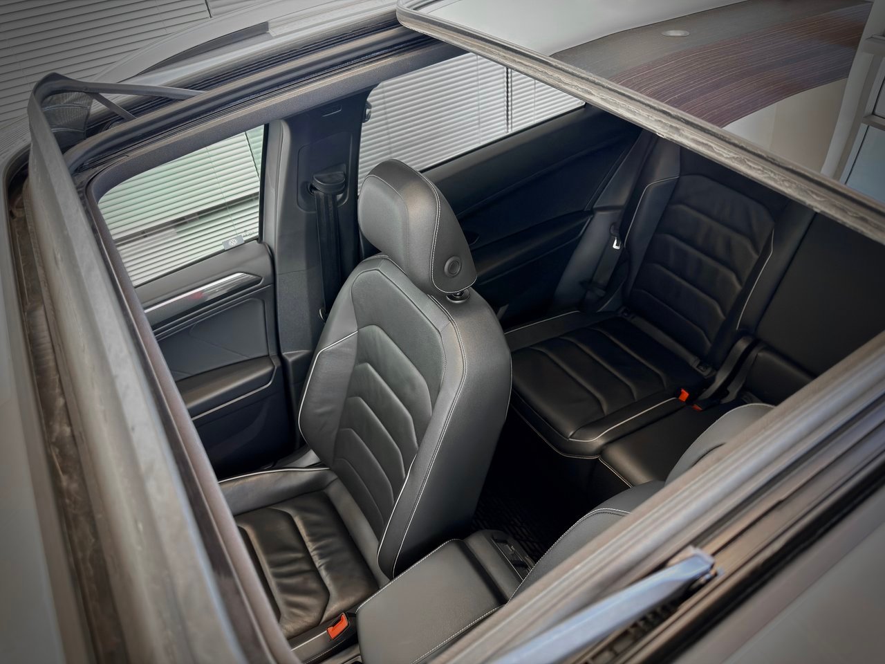 Volkswagen Tiguan 2021 Gris Notre-Dame-des-Prairies - photo #23