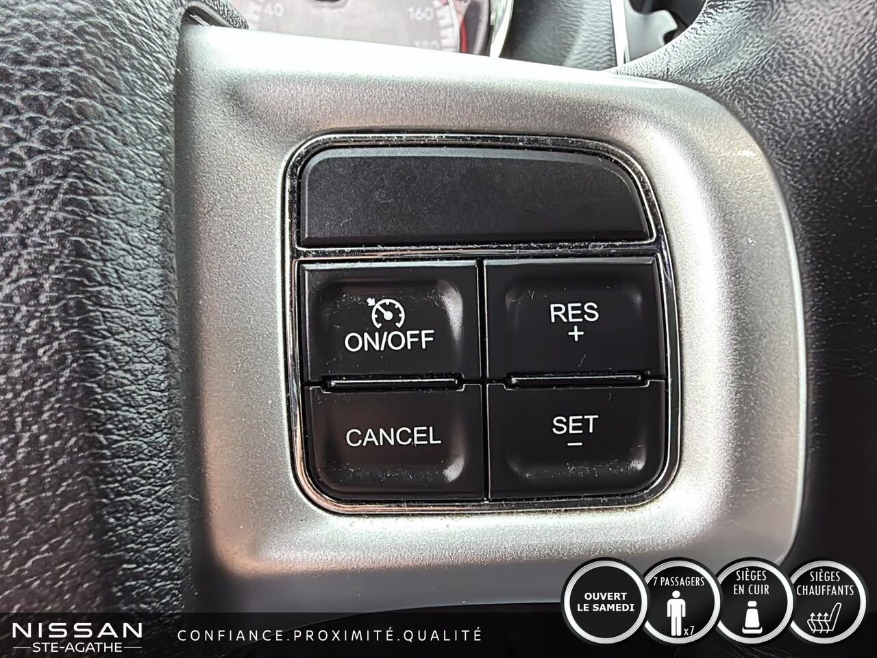 2020 Dodge Grand Caravan Black Ste-Agathe des Monts - photo #18