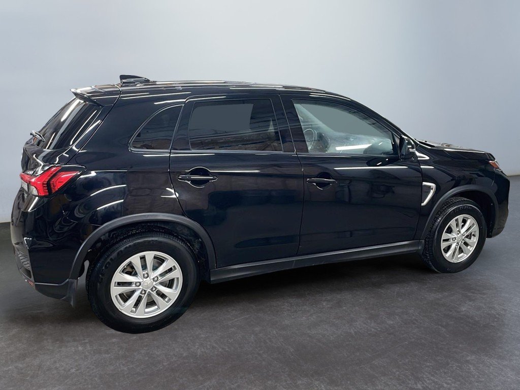 2022 Mitsubishi RVR Black Amos - photo #7